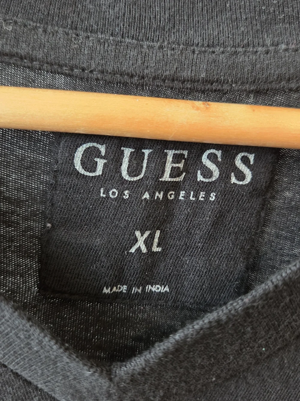 GUESS Men's Black and Heather Gray Colorblock V‑Neck Tee - Picture 3 of 8